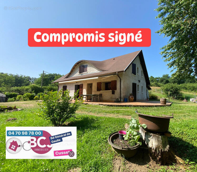 Maison à SAINT-ETIENNE-DE-VICQ