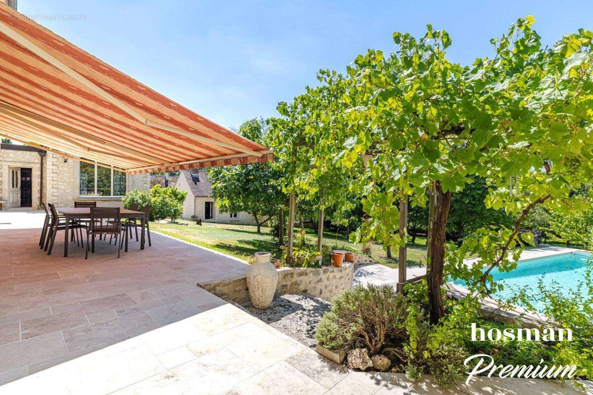 Demeure d'exception - 500 m² habitables sur un parc de 4 175 m² - 10 pièces - Piscine et salle de sport - photo 6