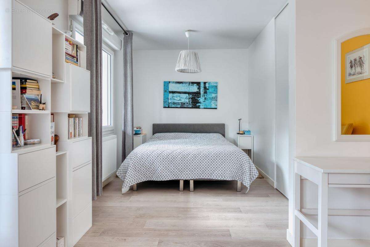 Maison à SAINT-LEGER-DU-BOURG-DENIS