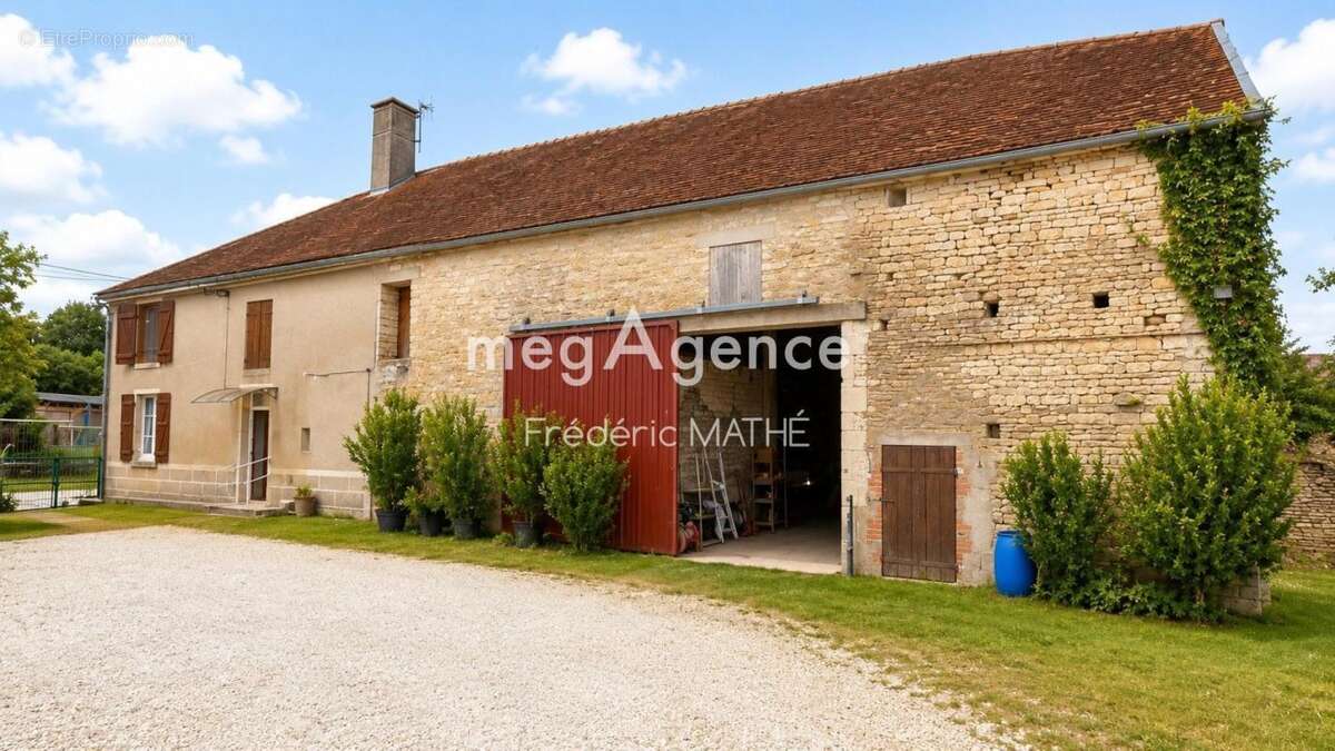 Maison à THIEFFRAIN
