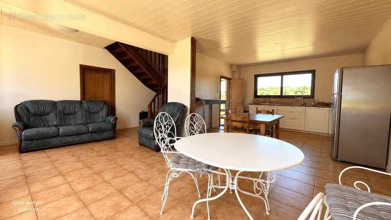 Domaine de 28 hectares avec étang privé, maison, 2 gîtes et plus de 400 m² de dépendances - photo 4
