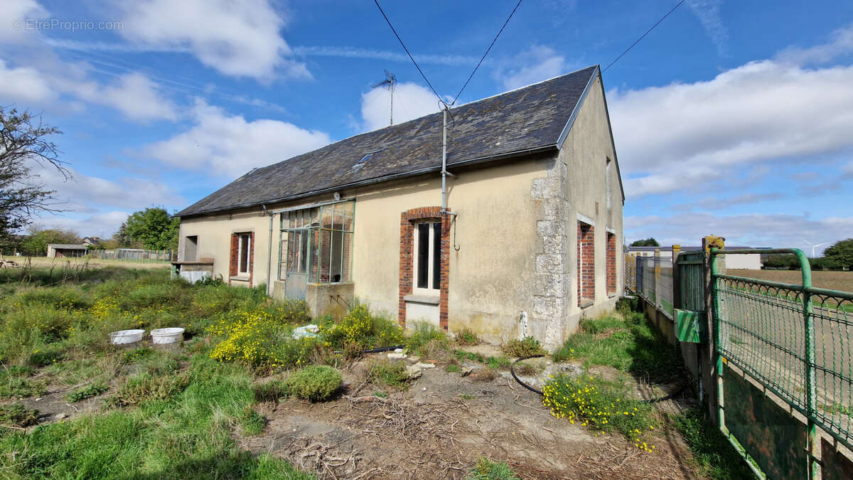 Maison à MORIERS