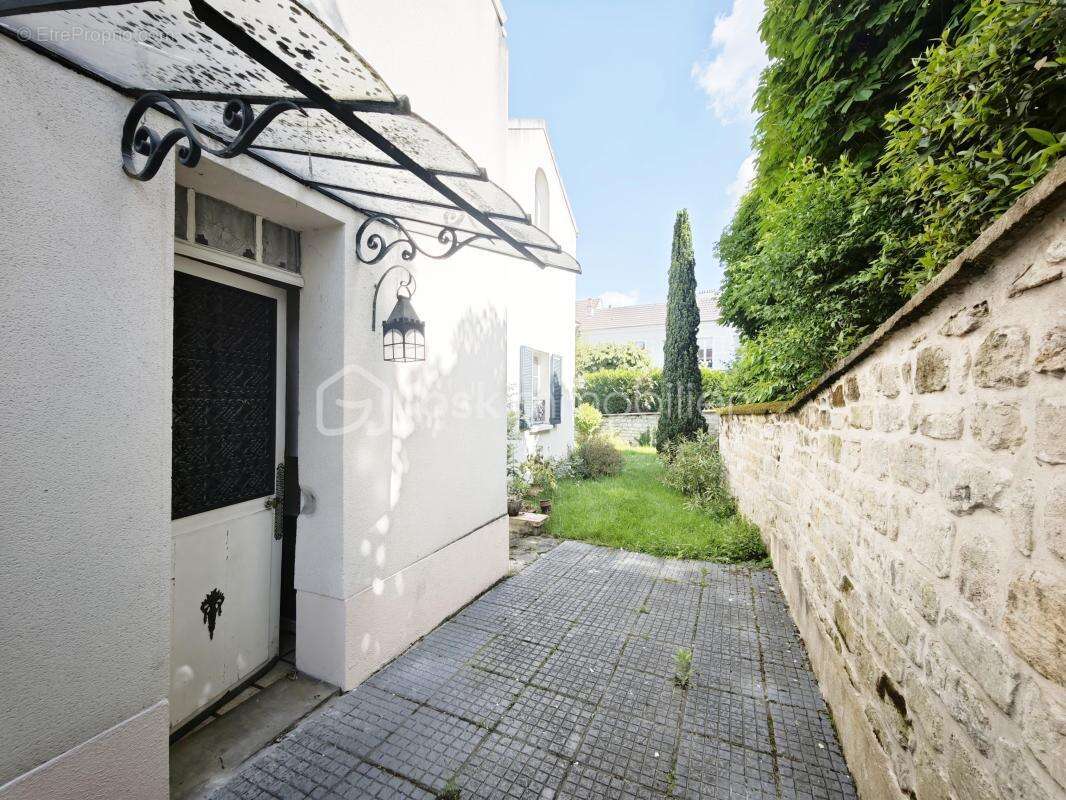 Rare : COEUR DE VILLE Maison familiale - photo 2