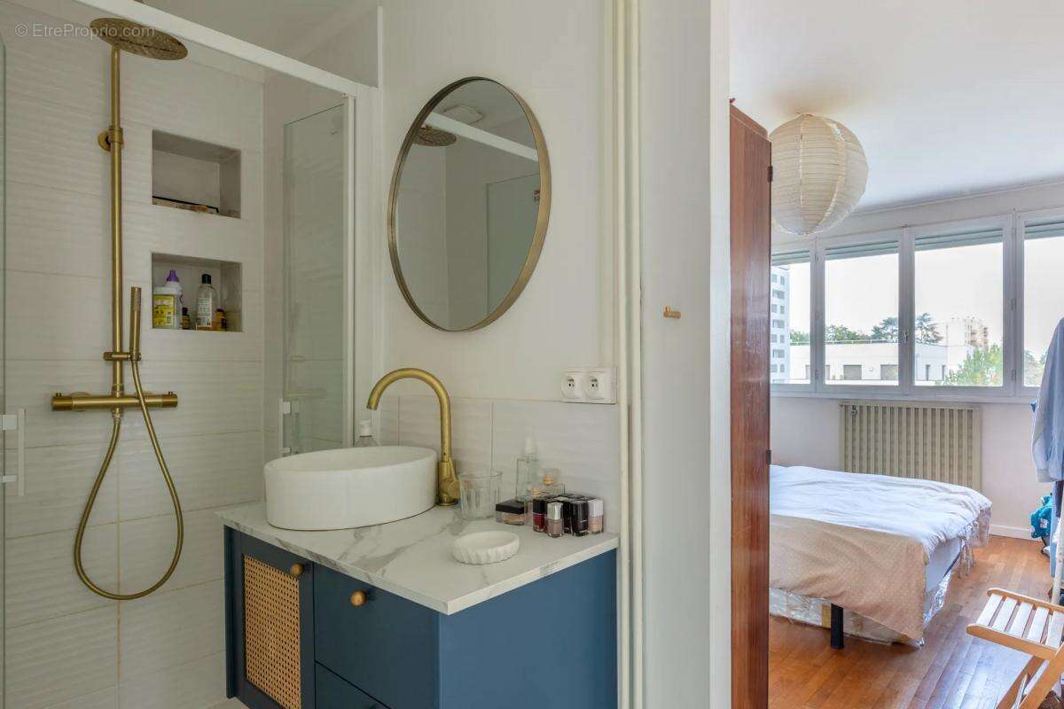 Appartement à SAINTE-FOY-LES-LYON