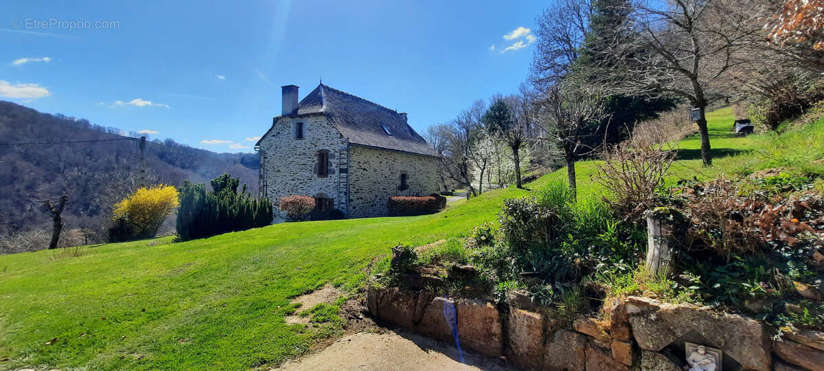 Maison à CROS-DE-RONESQUE
