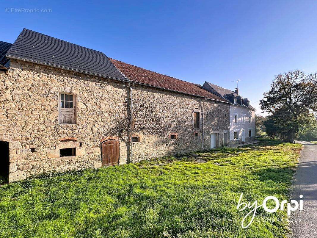 Maison à CHARENSAT