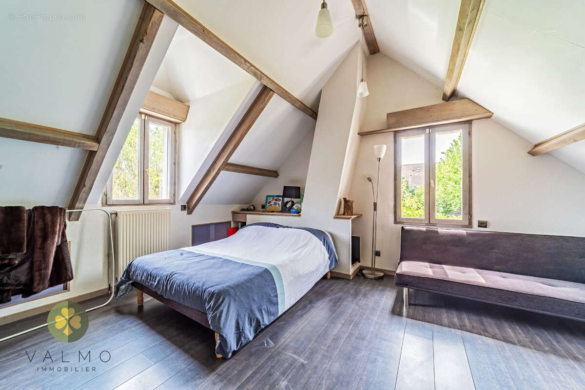 Maison à THOIRY