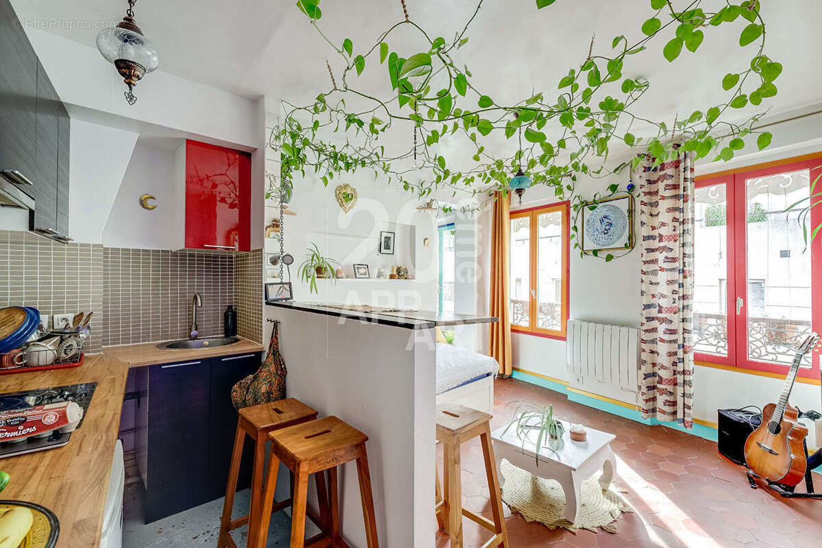 Appartement à PARIS-20E