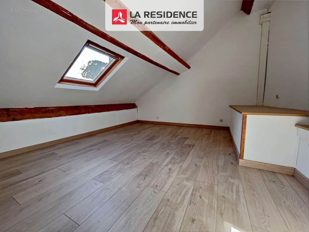 Appartement à HOUDAN