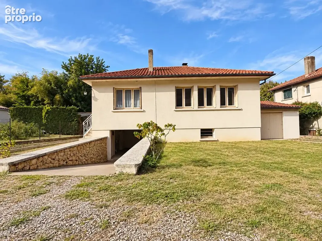 Photo Maison à Couze-Et-Saint-Front au prix de 118 800€