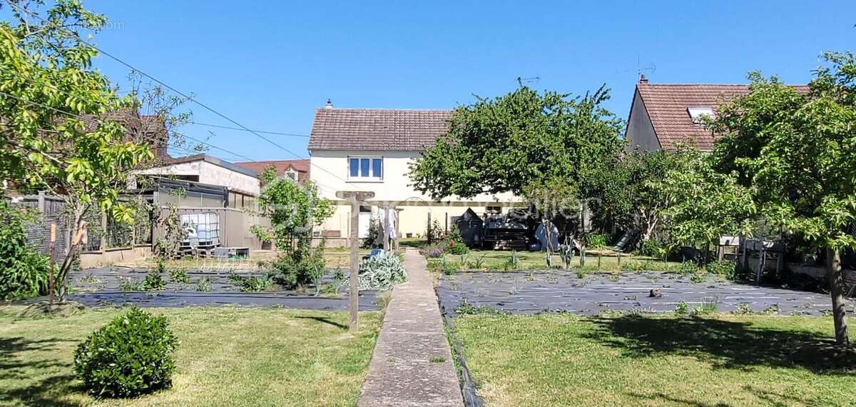 Maison à CHATEAUDUN