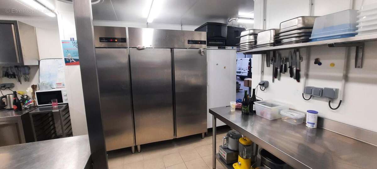 Commerce 45 m² à Reze  - photo 2
