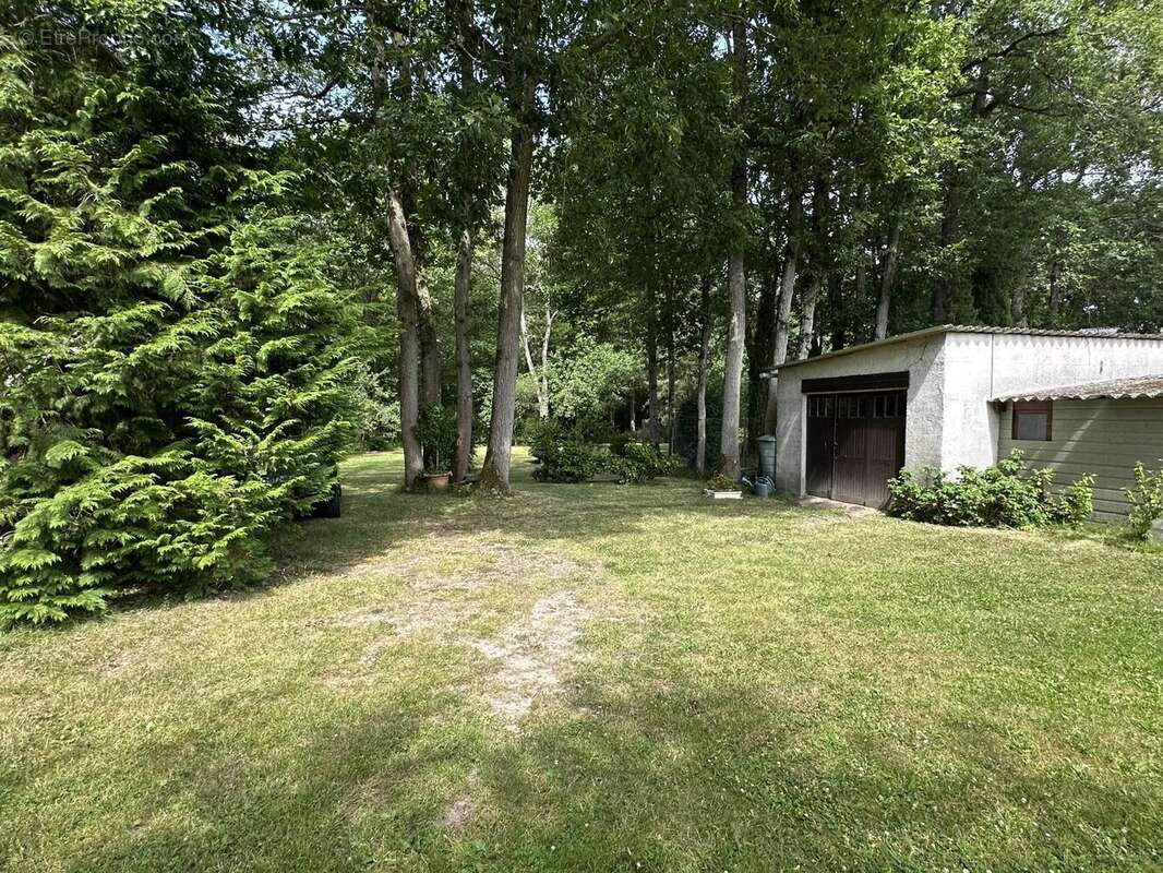 Maison à CHAMPHOL