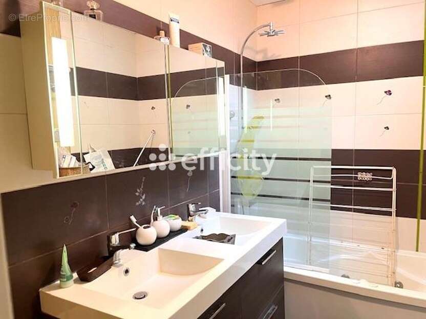 Maison 115 m² à Semussac  - photo 12