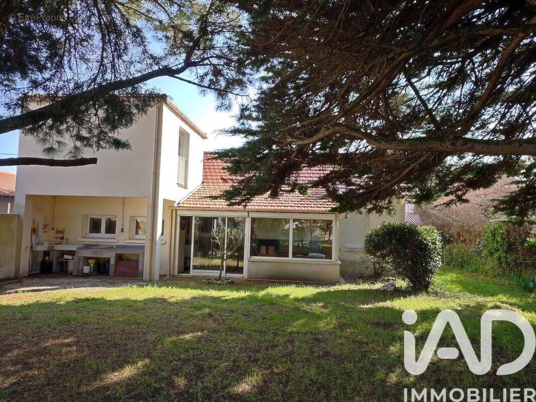 Photo 1 - Maison à LA PLAINE-SUR-MER