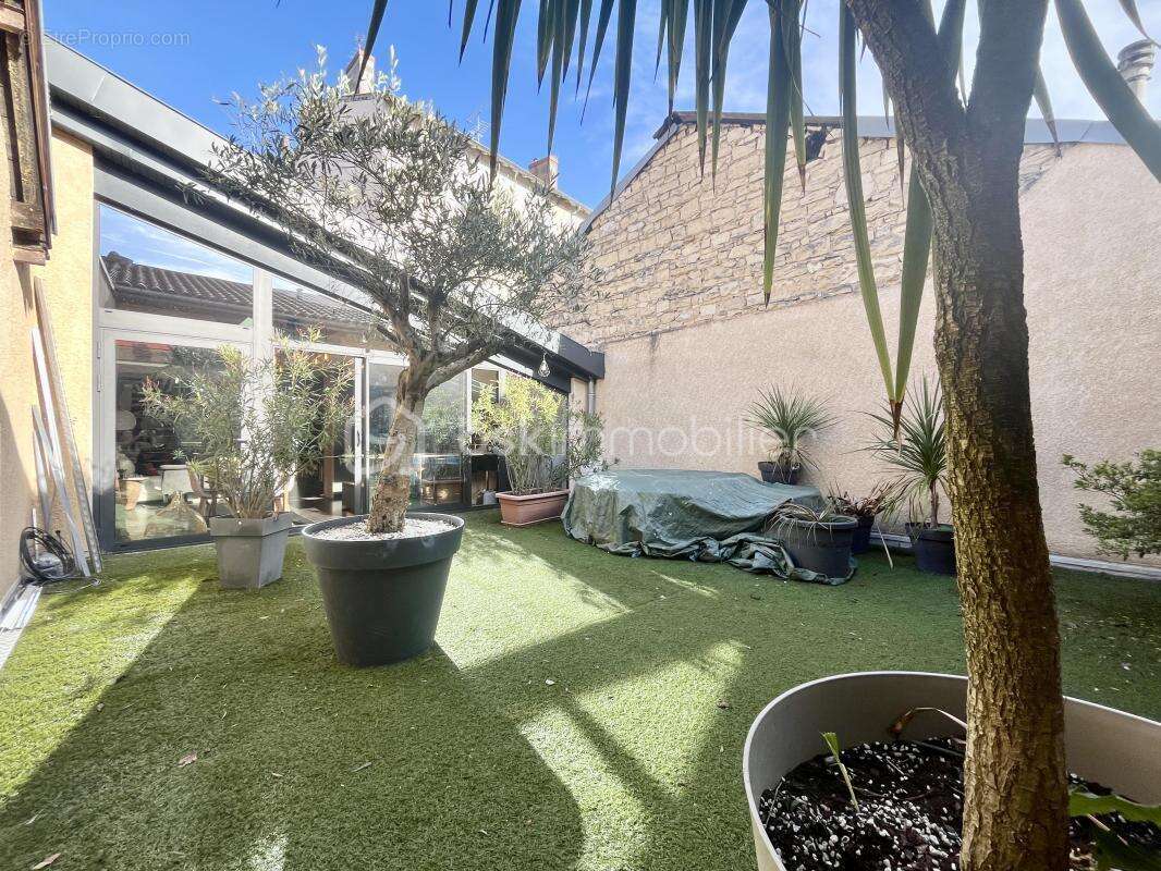 Appartement à VILLEFRANCHE-SUR-SAONE