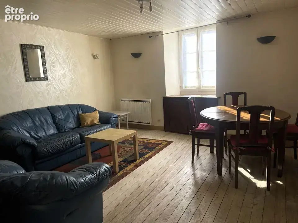 Maison rénovée avec garages et cour au calme à Baissey - photo 5