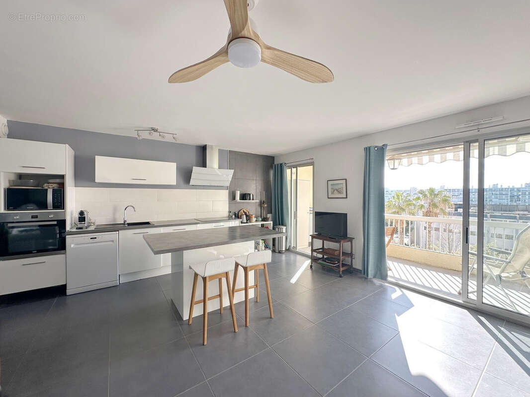 Appartement à CANDILLARGUES