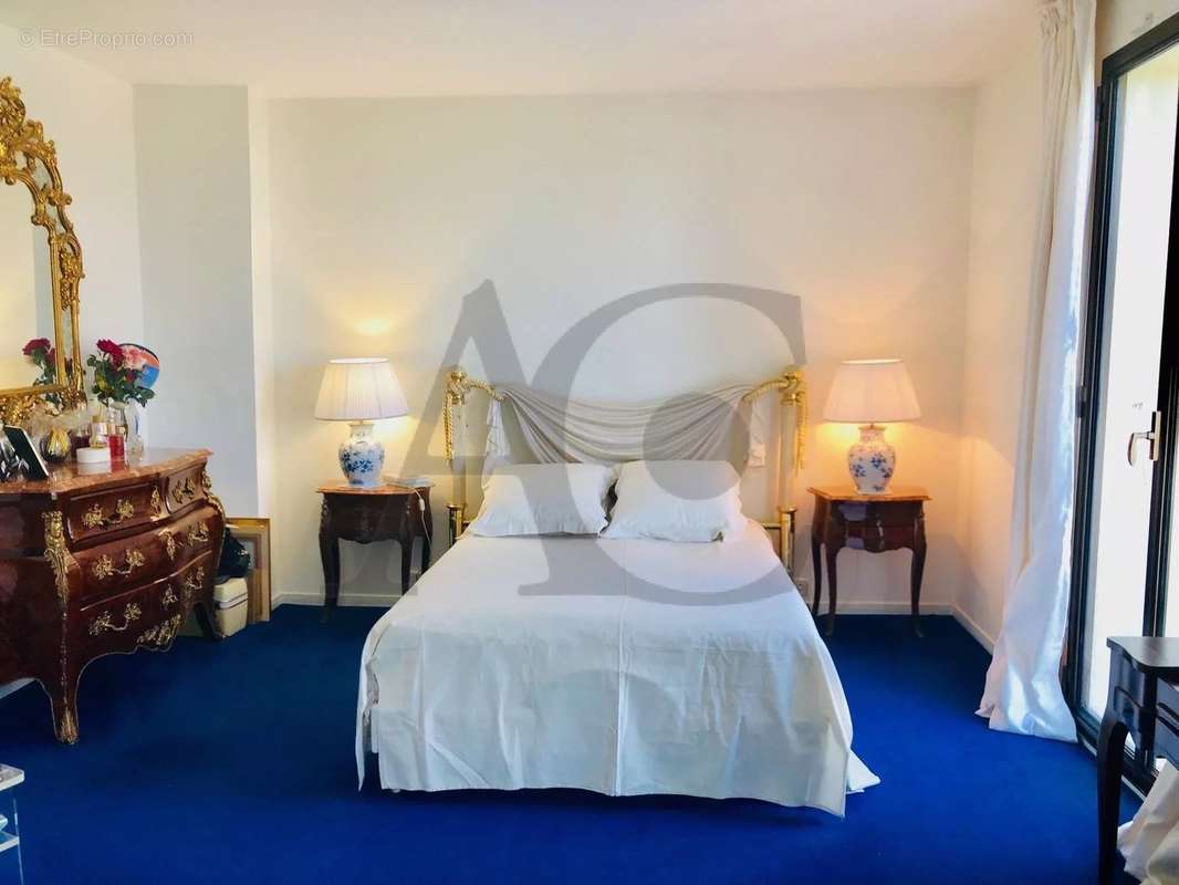 Maison à VILLENEUVE-LOUBET