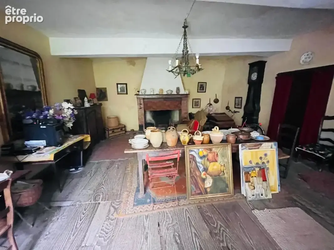 A renover - le cuing - atypique - 320à0m2 de jardin. - photo 2
