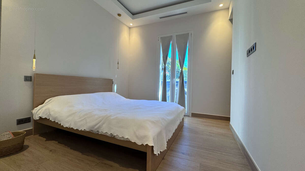 Maison à CAGNES-SUR-MER