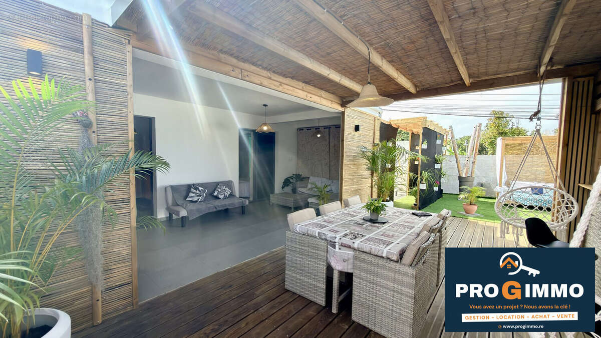 Maison 110 m² à Saint-Joseph  - photo 4