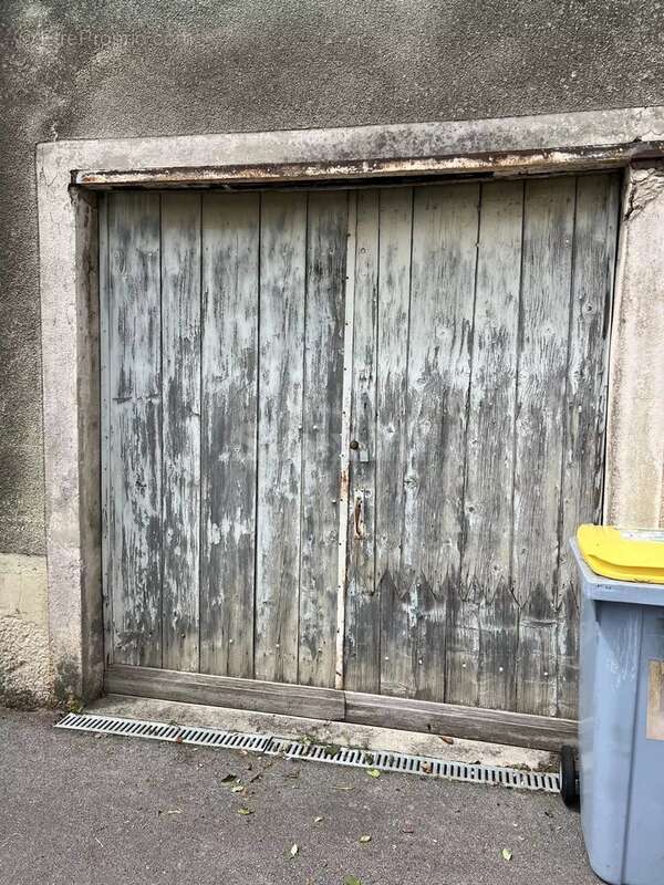 Maison à LONS-LE-SAUNIER