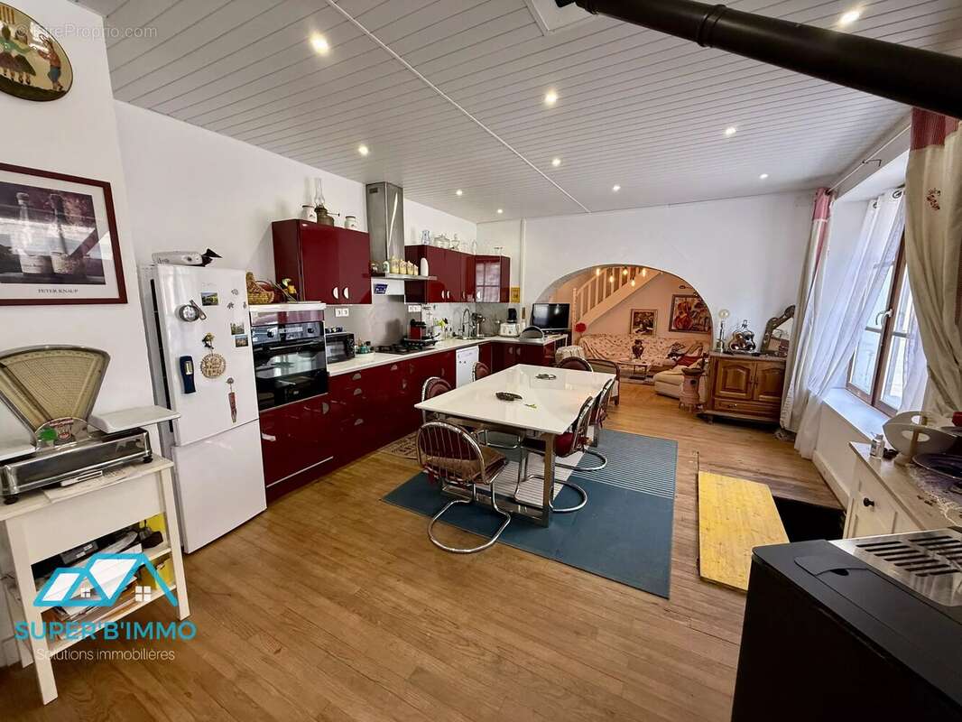 Maison à LAVOUTE-CHILHAC