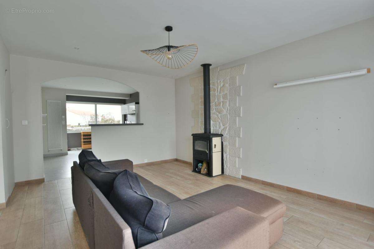 Maison à SAINT-LEGER-SOUS-CHOLET