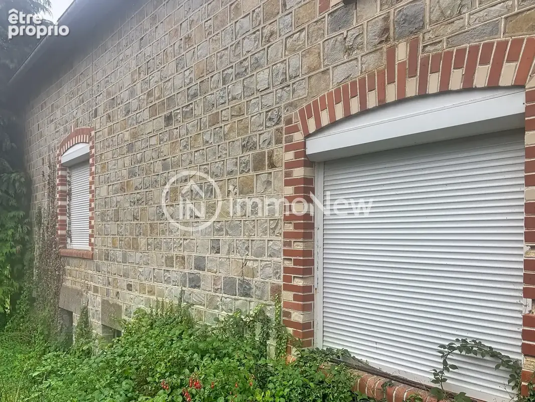 Maison datee de 1677  de 130 m2 avec batiments 300 m2 et four a pain sur terrain 3380 m2 environ - photo 2