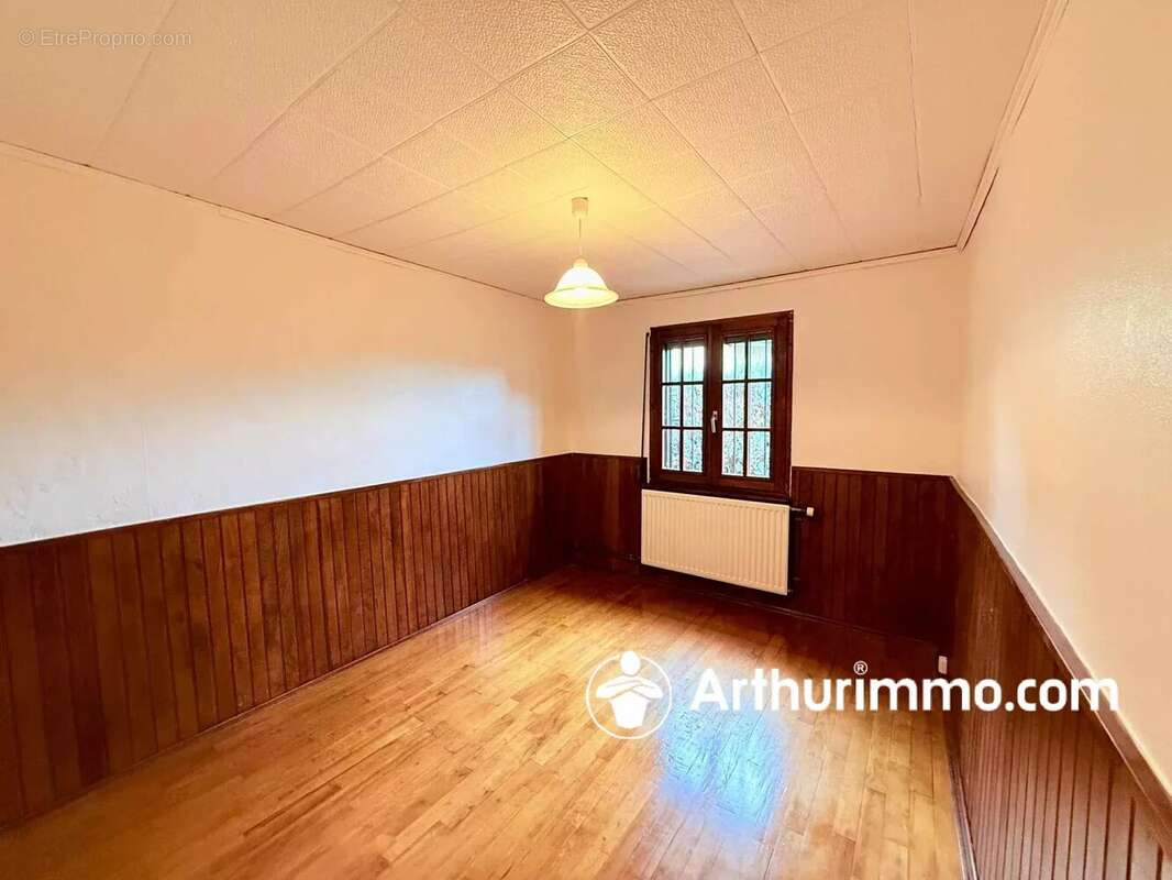 Maison à CHAVANNES-LES-GRANDS