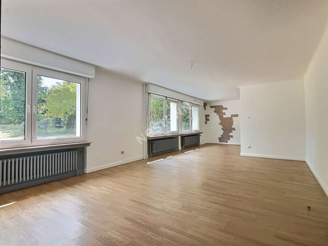 Maison familiale- Saint Avold -7 chambres- 233 m2- Terrain 16.85 ares - photo 6