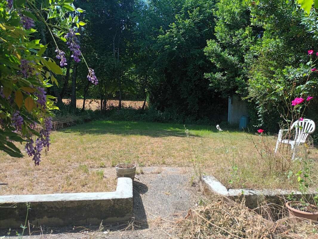 Charmante maison de village avec un potentiel infini ! - photo 2