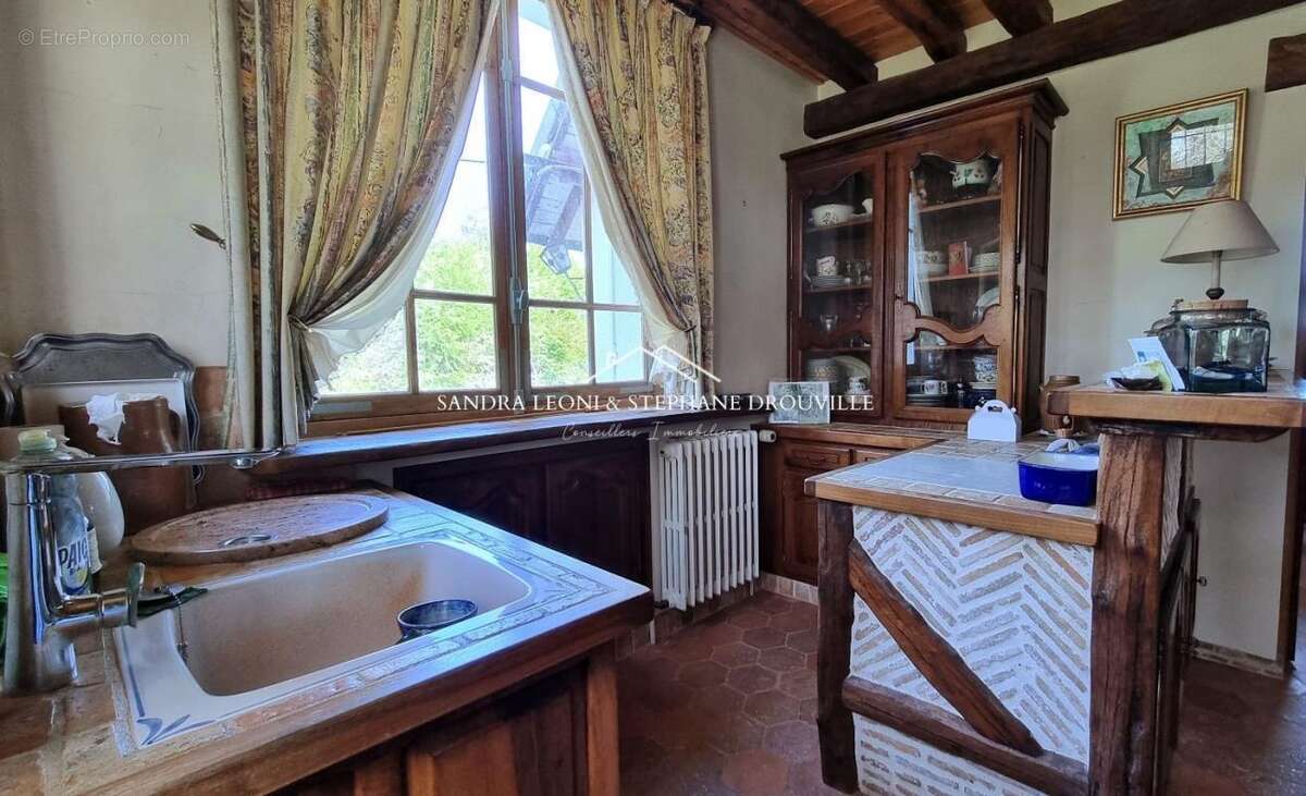 Maison à SAINT-PREST