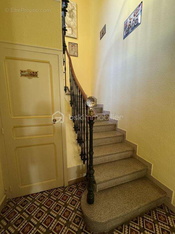 34500 beziers - maison de ville -  patio aménagé - 2 chambres - 1 bureau - toiture neuve - secteur les conviviales - photo 13
