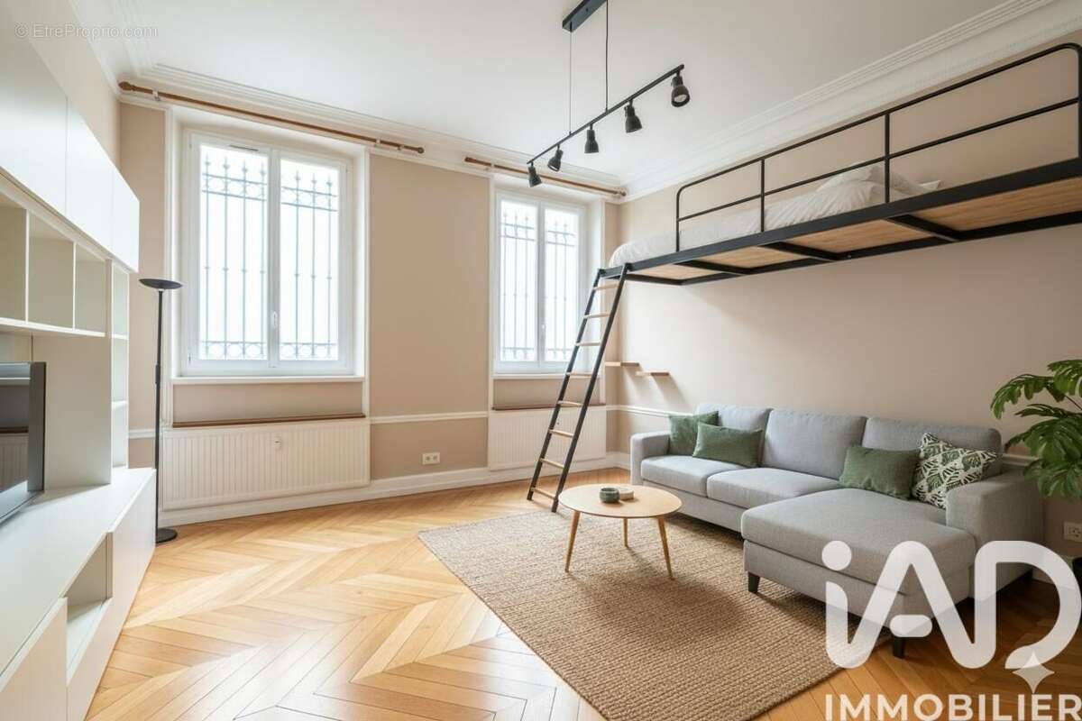 Photo 4 - Appartement à PARIS-8E