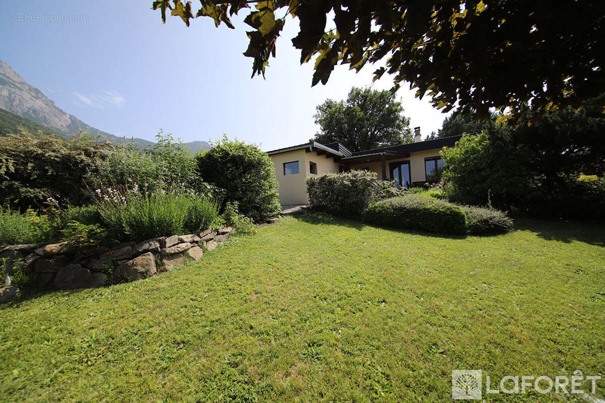 Maison à SAVINES-LE-LAC