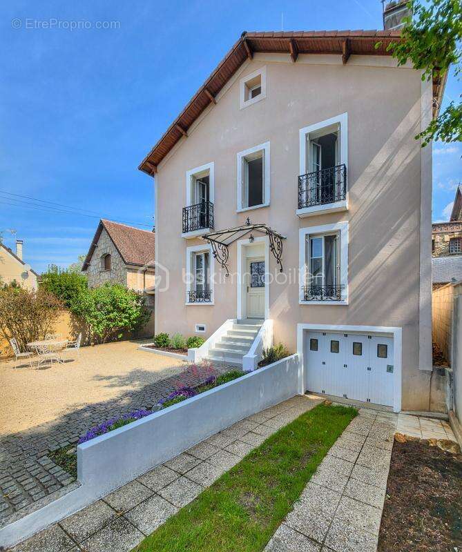 Maison Meulière à Villiers-sur-Marne : cachet, espace et luminosité _ Vidéo de présentation disponible - photo 2