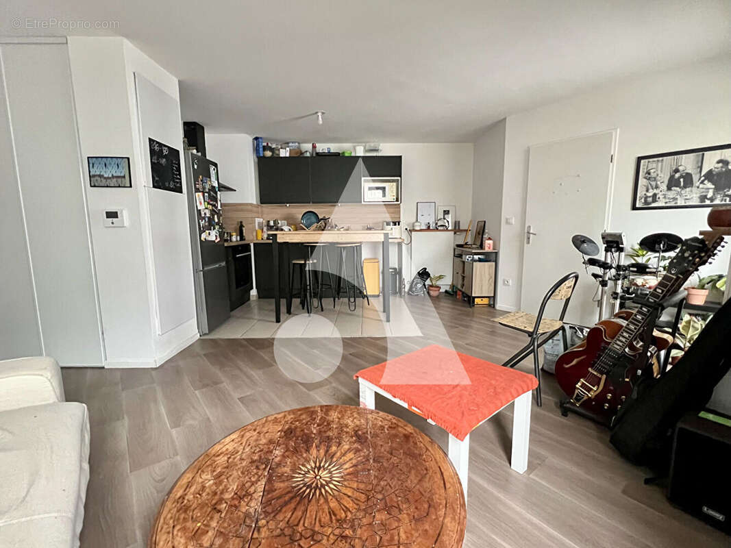 Appartement à AUBERVILLIERS