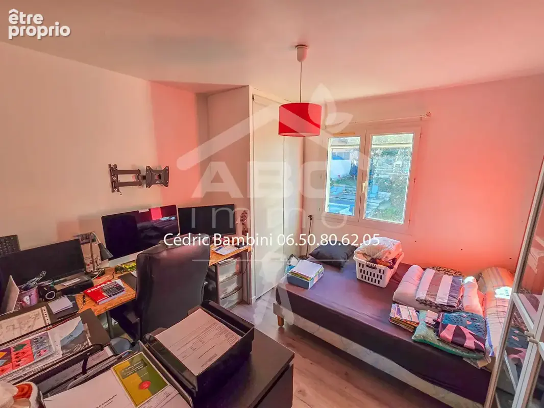 En exclusivité sur St Maximin - Maison  6 pièce(s) de 142  m² sur 1200 m² de terrain avec piscine - photo 7