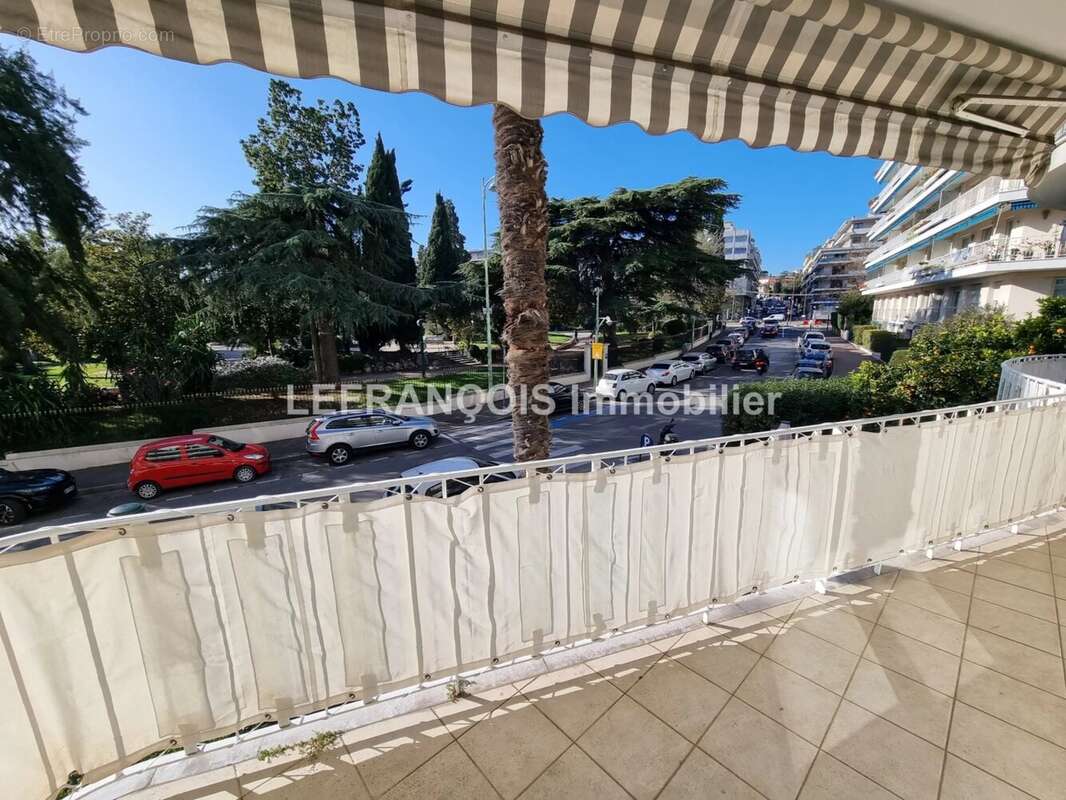 Appartement à LE CANNET