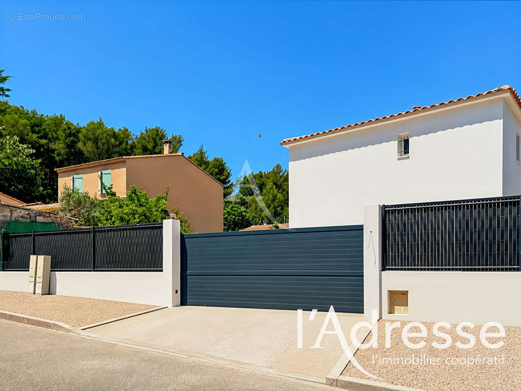 Maison Aubagne - 4 pièces - 93 m2 - photo 5