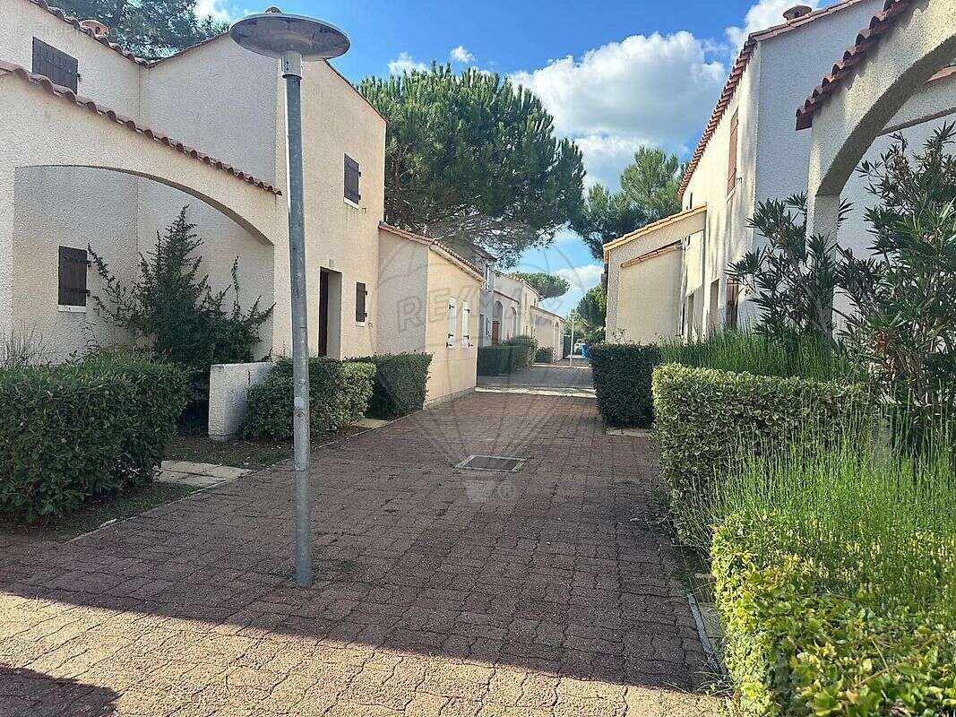 Maison à LES MATHES