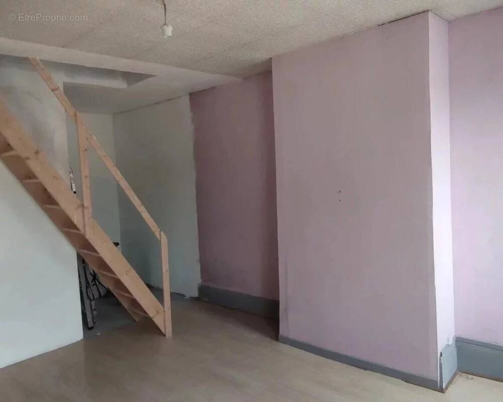 Appartement à HERICY