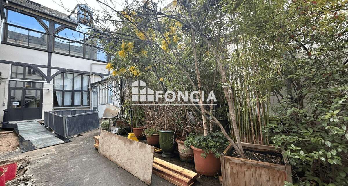 Appartement à PARIS-11E