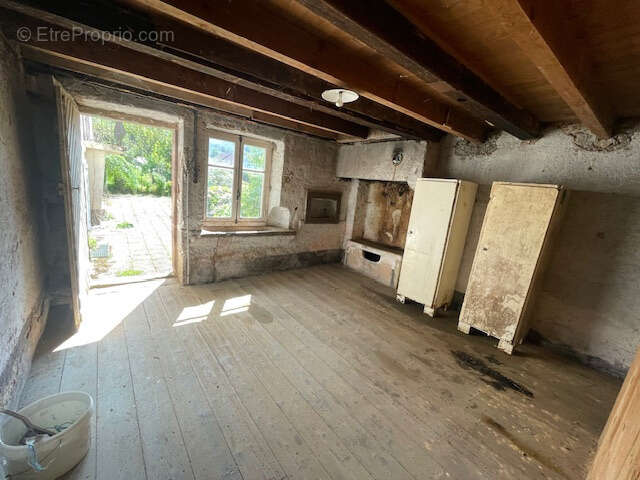 Maison à SAINT-VALBERT