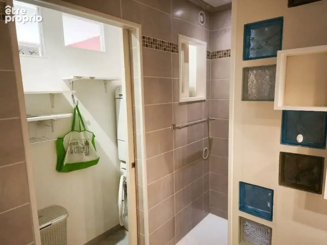 Appartement À Vendre - photo 5