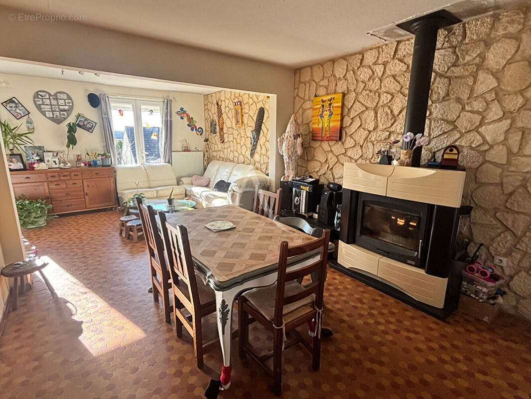 Maison à SAINT-GERMER-DE-FLY