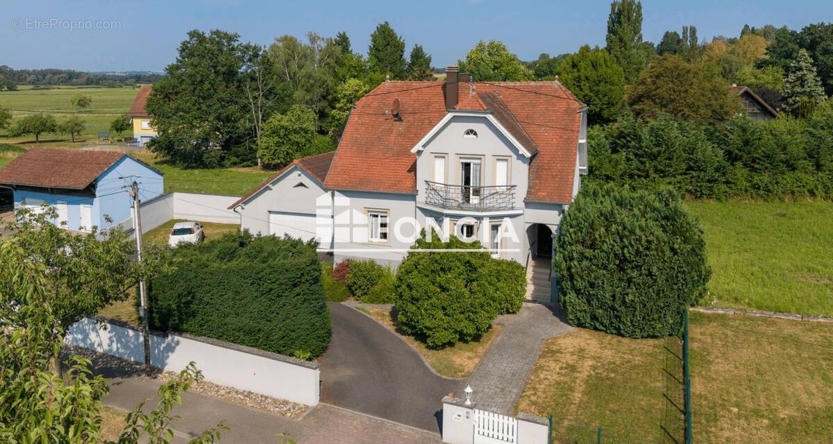 Maison à SURBOURG