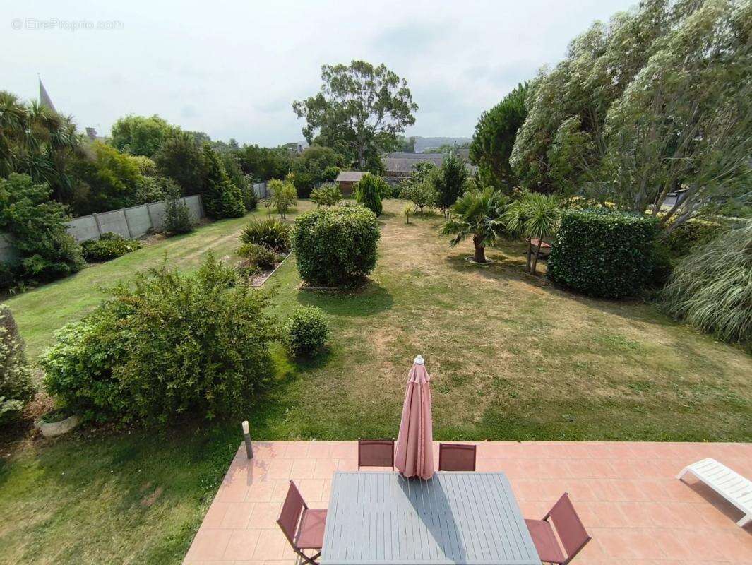 Maison à ANNEVILLE-EN-SAIRE